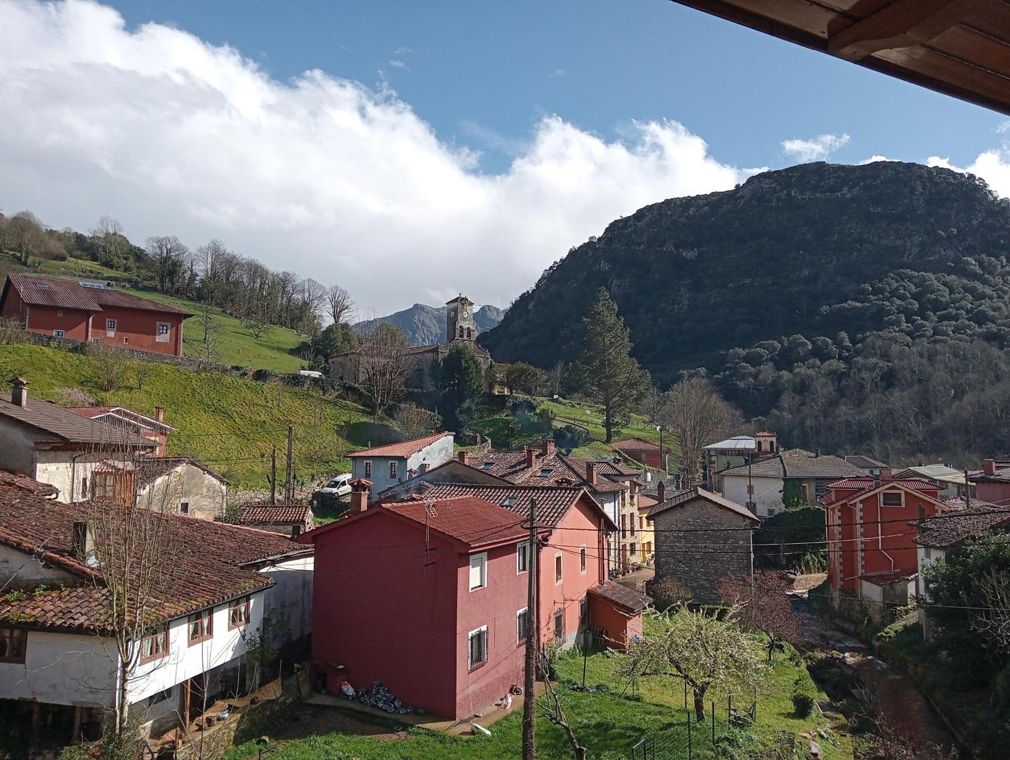 Cabrales Sol Apartment Кареня де Кабралес Екстериор снимка